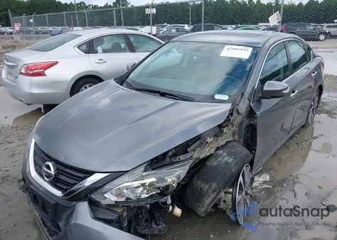 2017 Nissan Altima 2.5 Sl z USA, uszkodzony, nr VIN 1N4AL3AP6HC477802